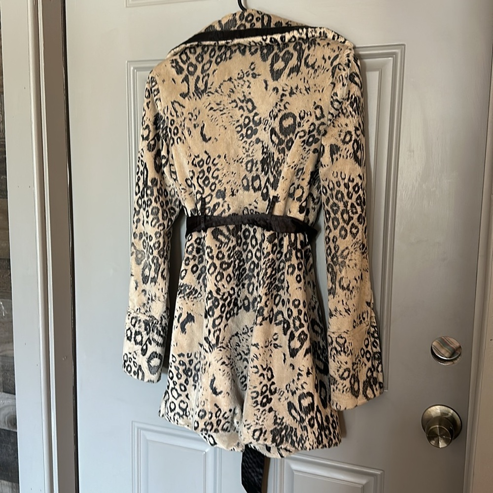 Leopard Print Jacket - Picture 6 of 6